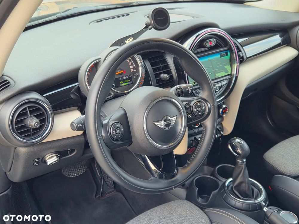 MINI Cooper Seven Chili - 11