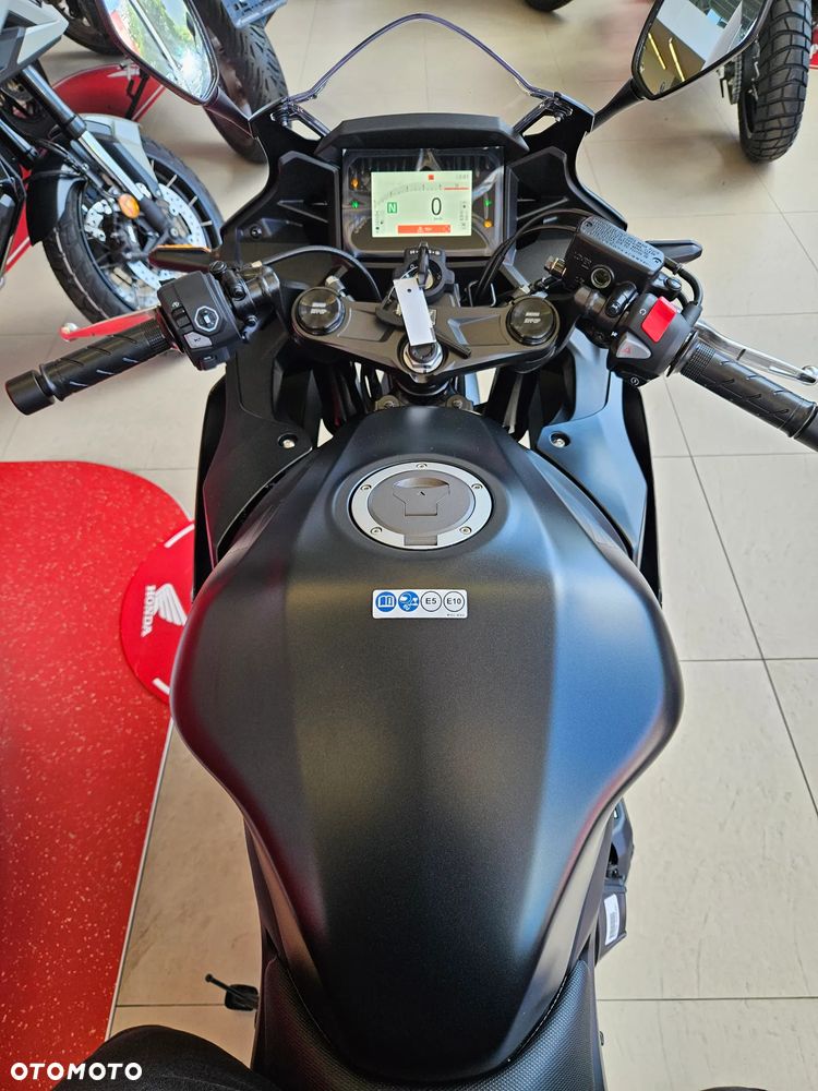 Honda CBR - 13