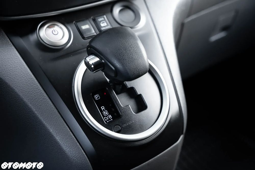 Nissan e-NV200 - 17