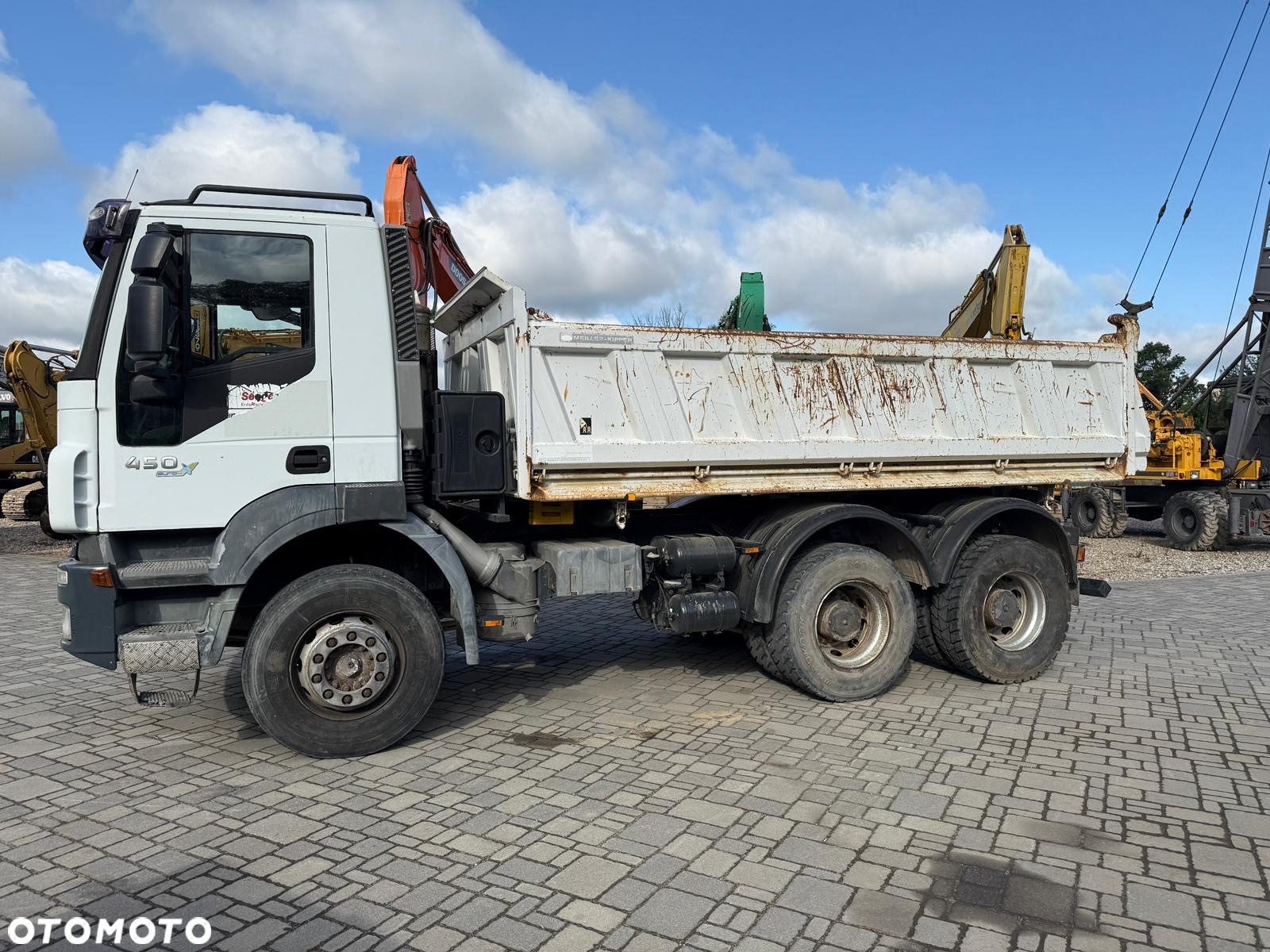 Iveco 450 TRACKER - 4