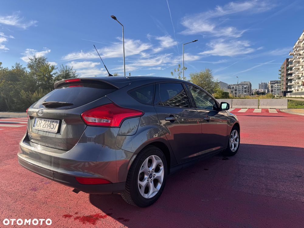 Ford Focus 1.6 Trend - 6