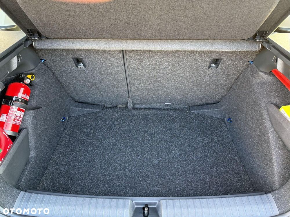 Skoda Kamiq 1.0 TSI Selection DSG - 23