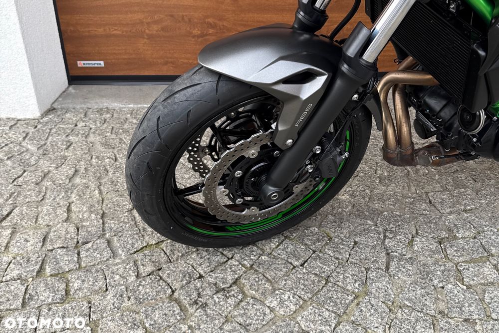 Kawasaki Z 650 - 23