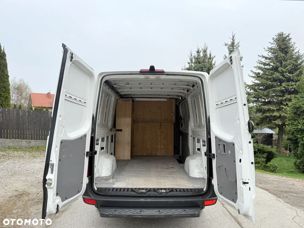 Volkswagen Crafter - 31
