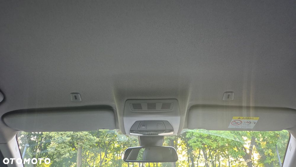 BMW Seria 5 520d xDrive - 13