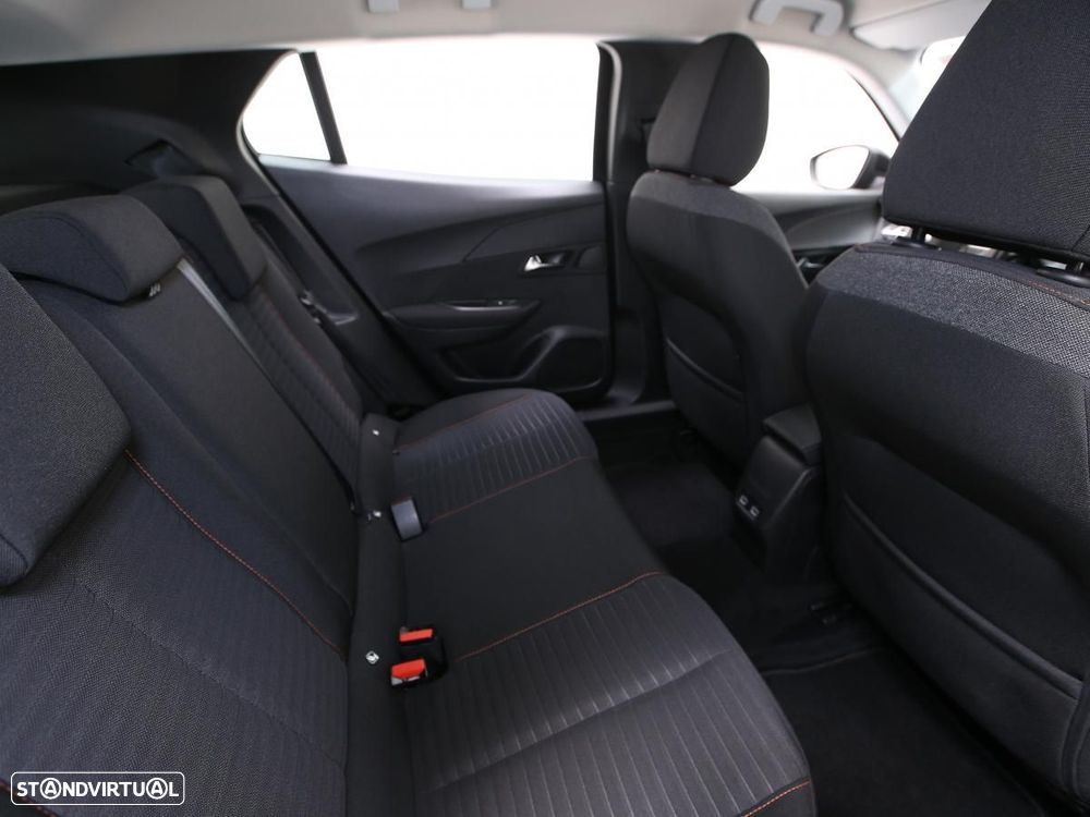 Peugeot e-2008 50 kWh Active - 12