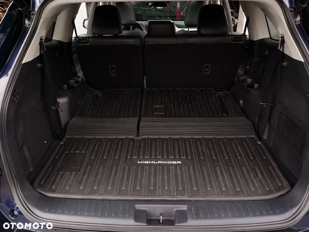 Toyota Highlander 2.5 Hybrid Executive - 22