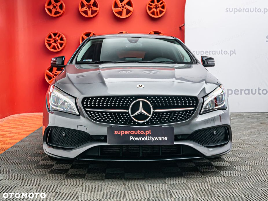 Mercedes-Benz CLA 220 4-Matic AMG Line - 3