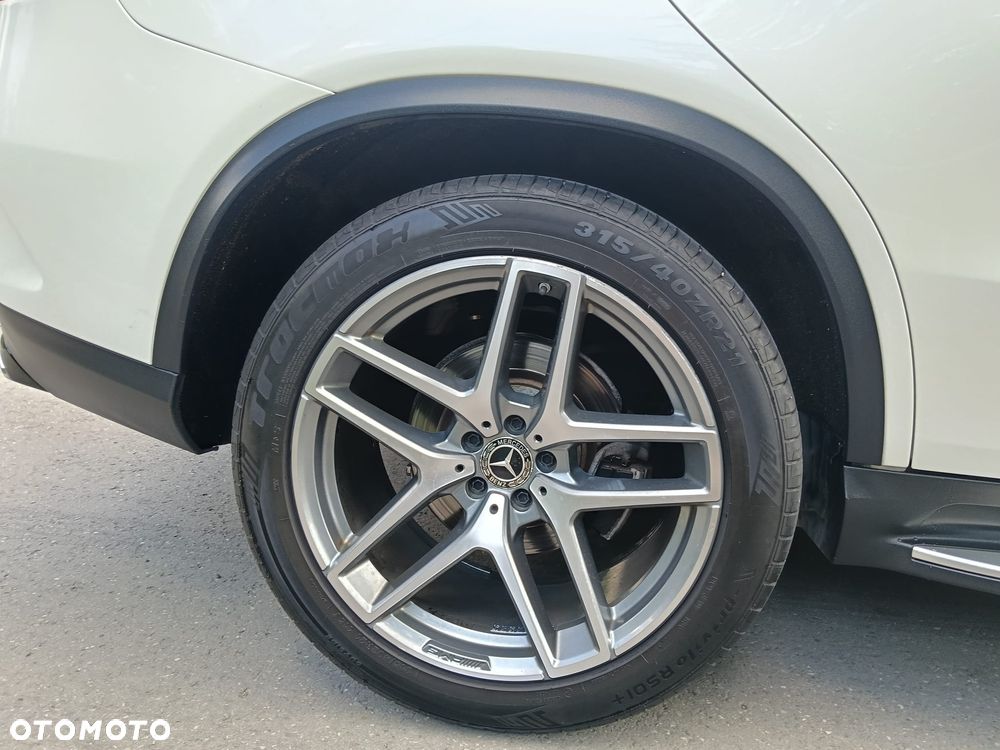 Mercedes-Benz GLE - 12