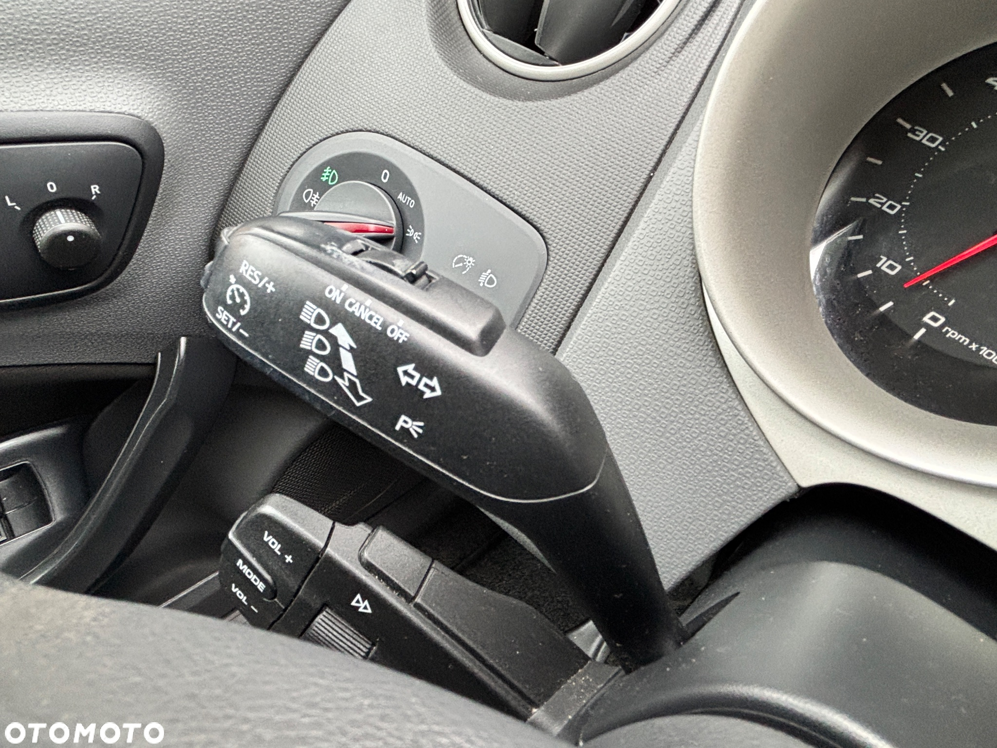 Seat Ibiza 1.2 TSI (Ecomotive) Start & Stop Style - 25