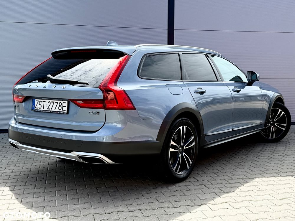 Volvo V90 Cross Country D5 AWD - 14