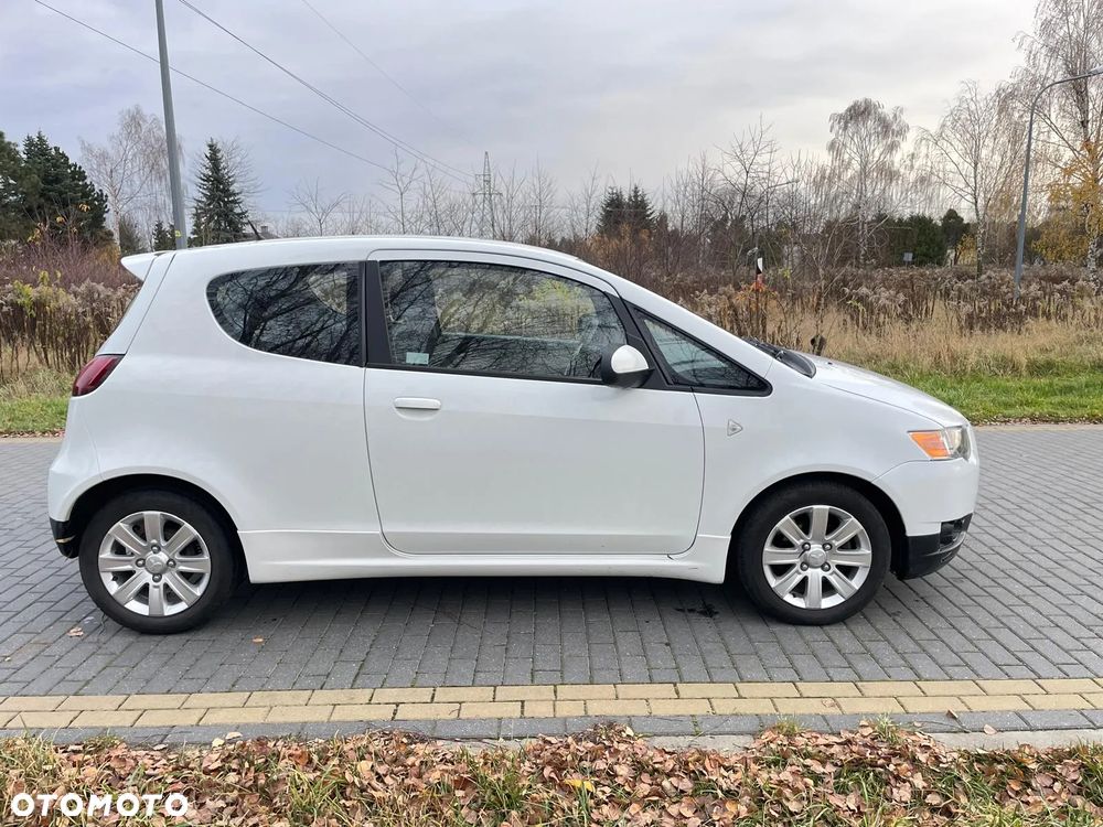 Mitsubishi Colt 1.1 - 9