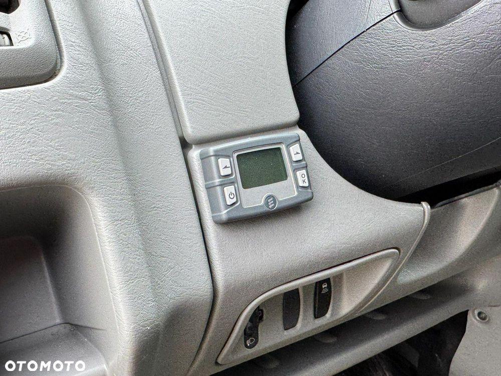 Opel Vivaro - 17