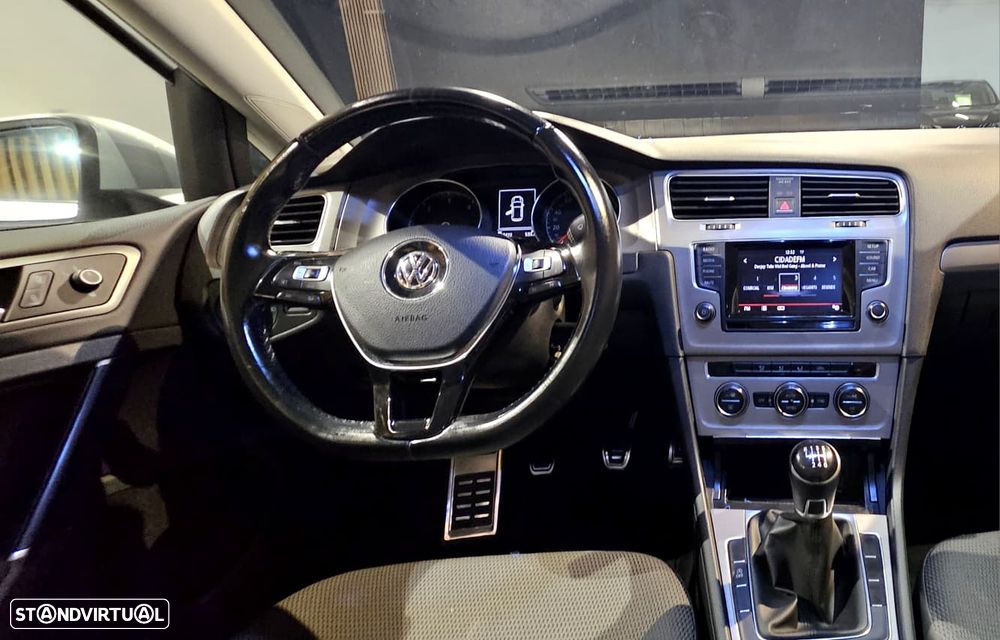 VW Golf 1.6 TDi BlueMotion Trendline - 19