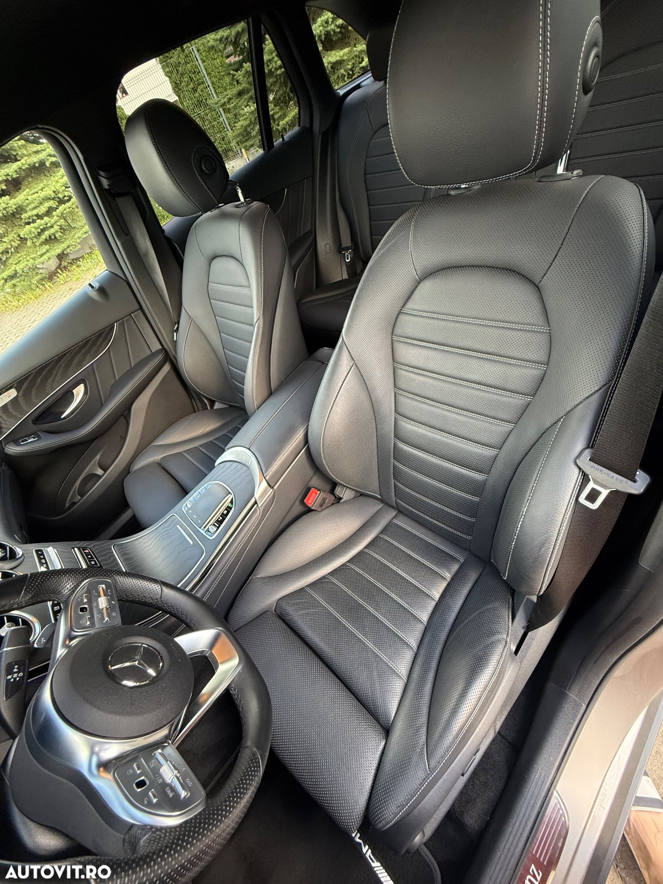 Mercedes-Benz GLC 220 d 4Matic 9G-TRONIC AMG Line - 12