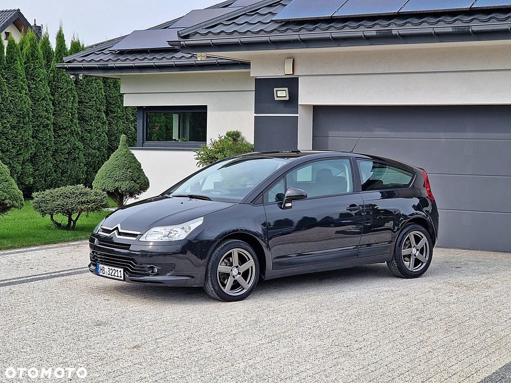 Citroën C4 1.4 16V Advance - 1