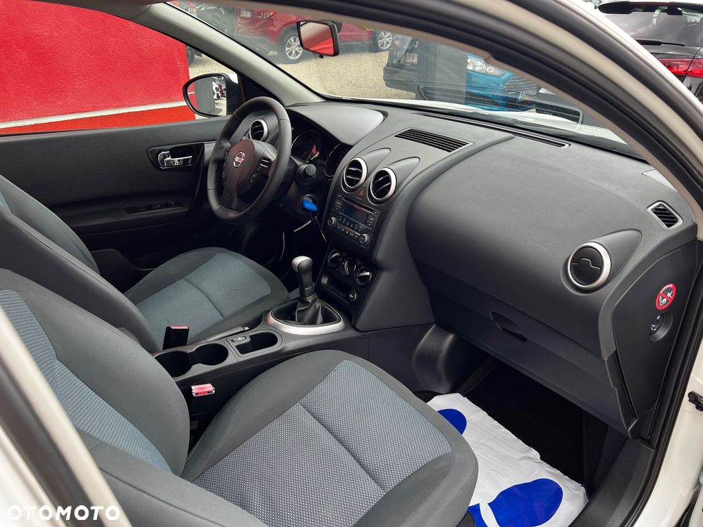 Nissan Qashqai 1.6 acenta - 17