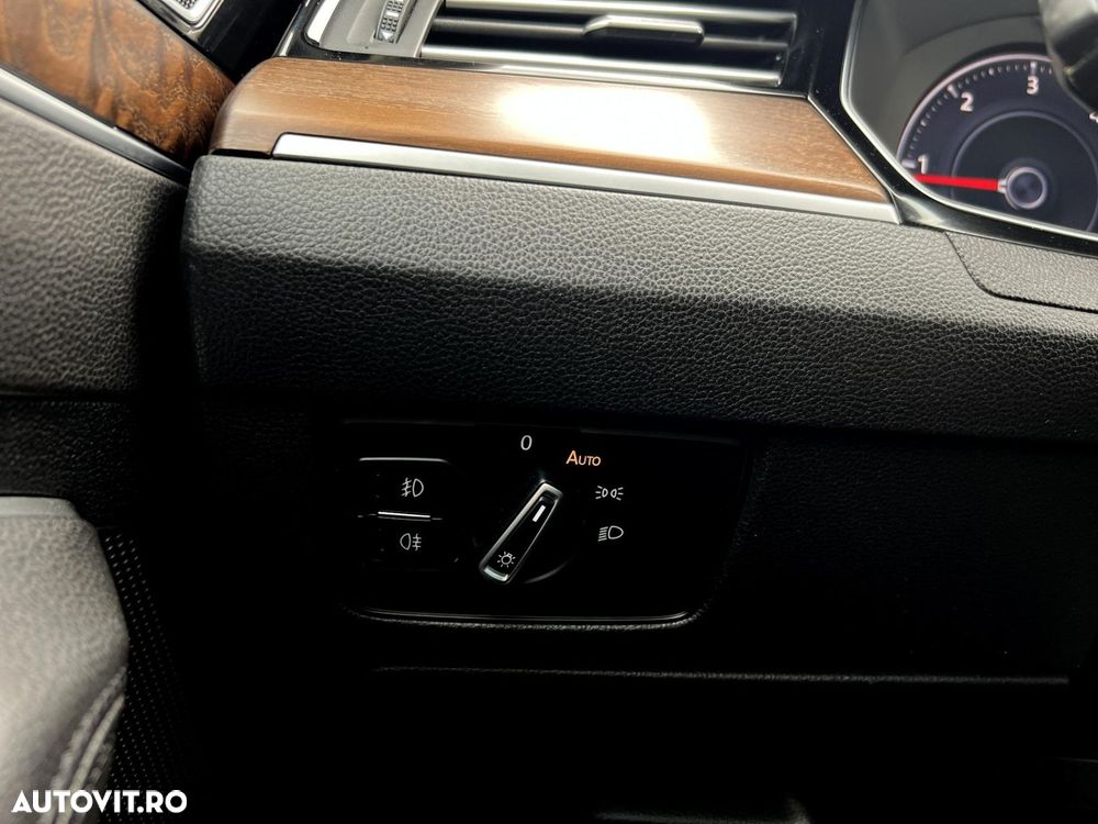 Volkswagen Passat Alltrack - 29