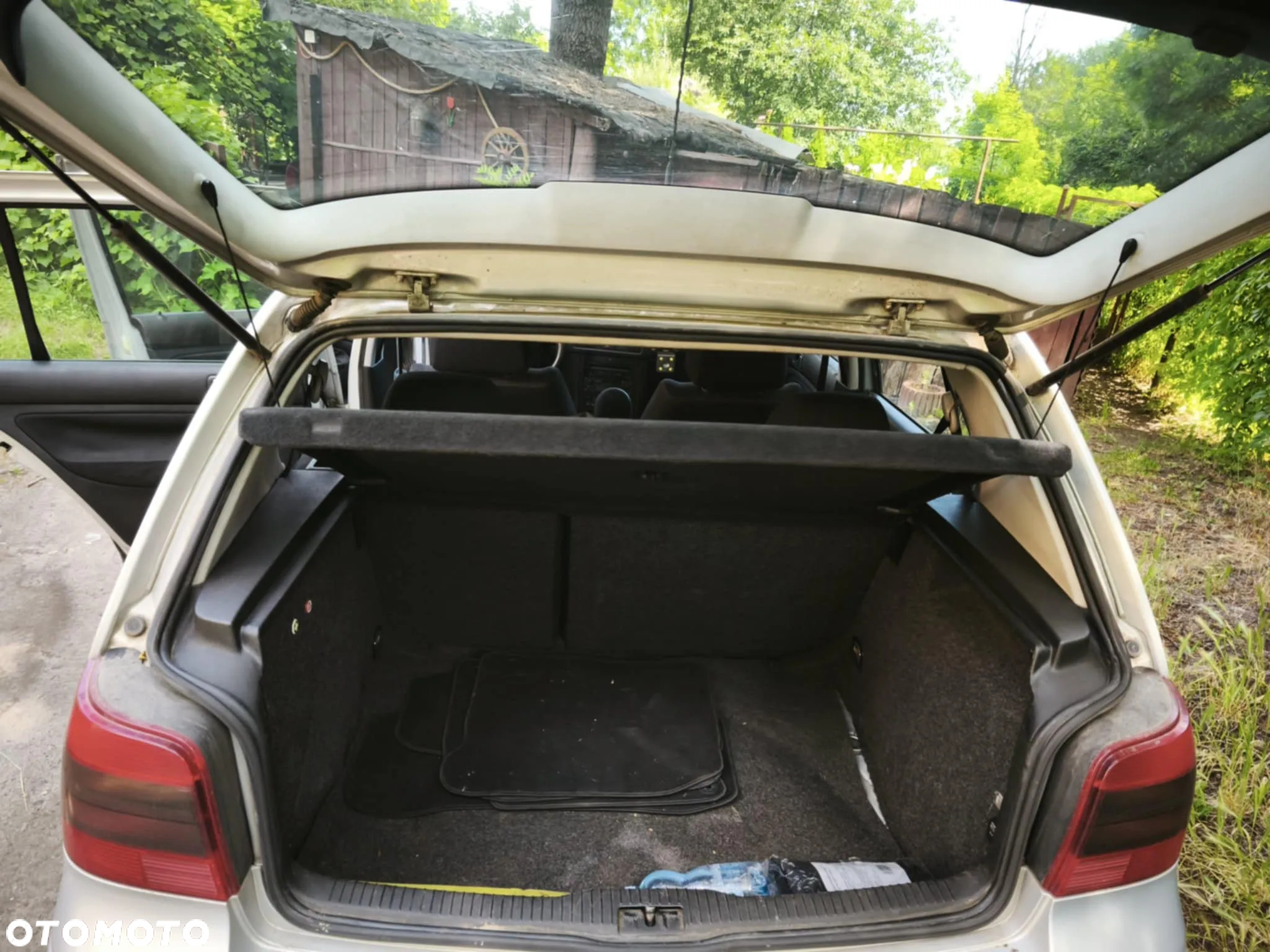 Volkswagen Golf 1.6 - 5