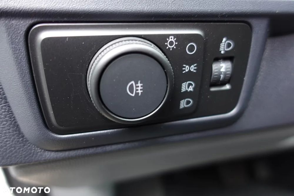 Ford TRANSIT CUSTOM 2.0 EcoBlue 170KM A8 VAN TREND 320 L2 - 12