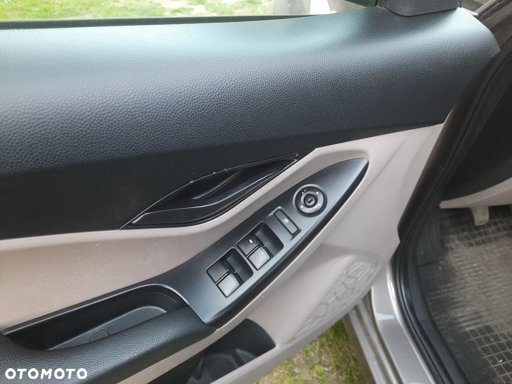Hyundai ix20 1.6 Comfort - 16