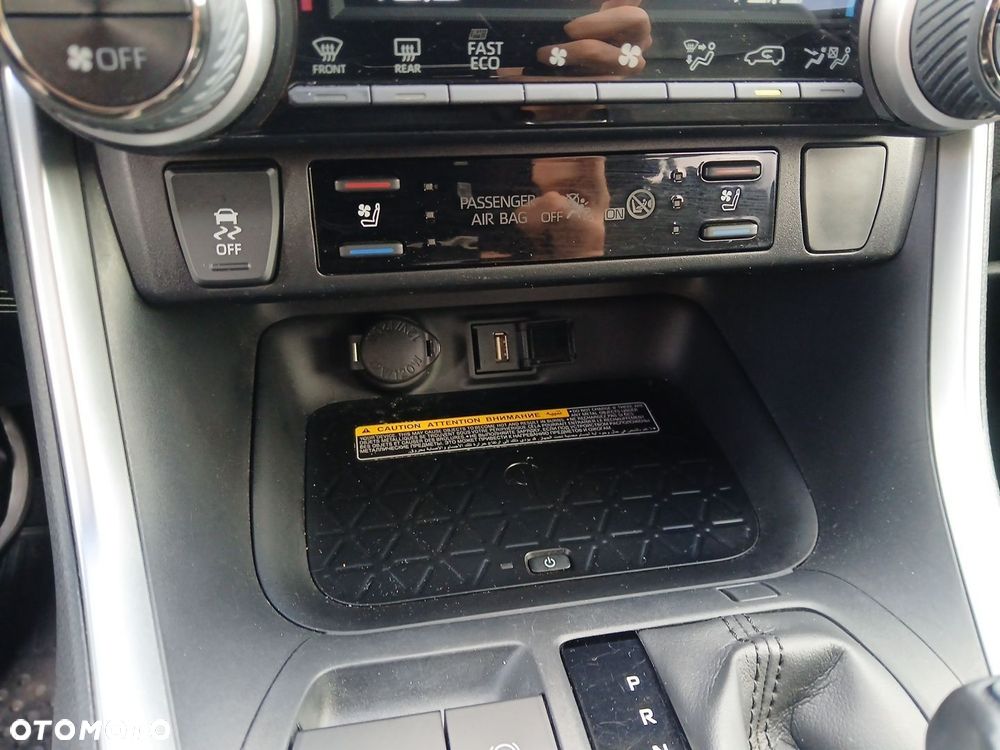 Toyota RAV4 2.5 Hybrid Executive 4x4 - 34