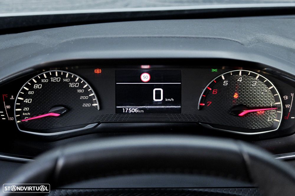 Peugeot 2008 1.2 PureTech Style - 24