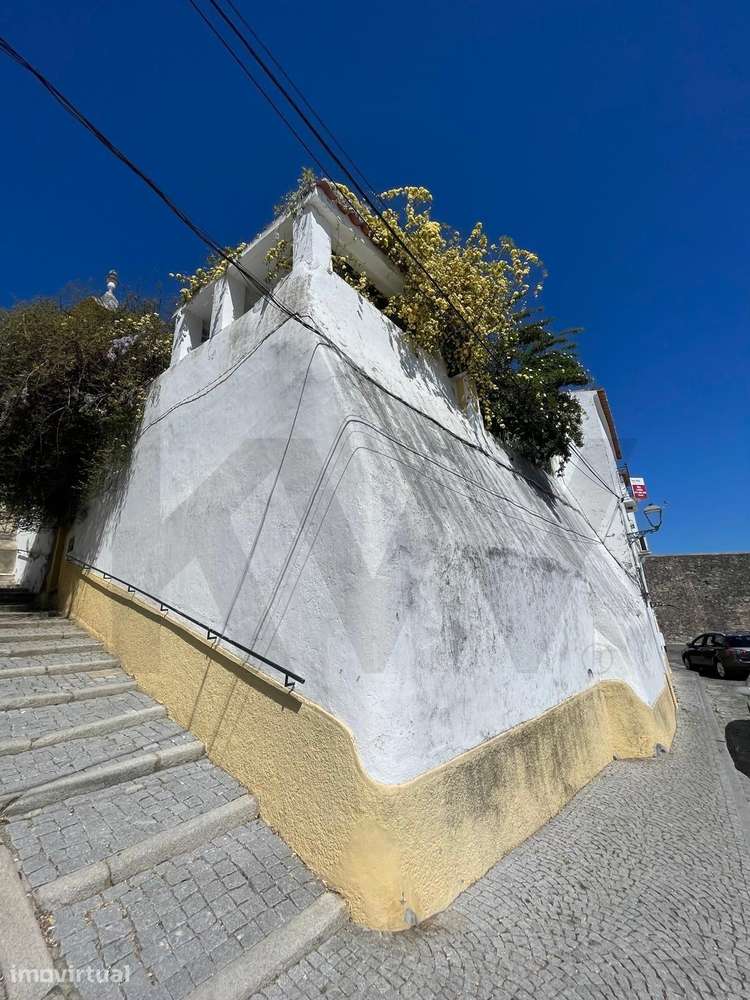 Moradia Exclusiva no Coração de Elvas: Tradição e Elegância com Vista - Grande imagem: 4/44