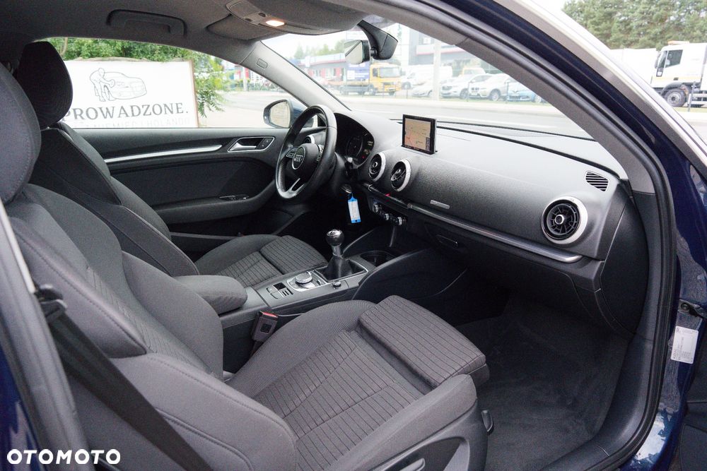 Audi A3 3-drzwiowe 1.6 TDI design - 18