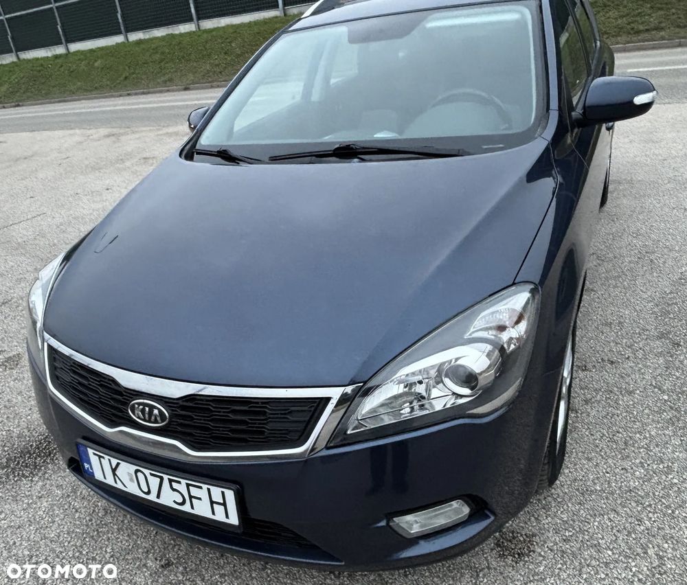 Kia Ceed 1.6 CRDi 90 Spirit - 31