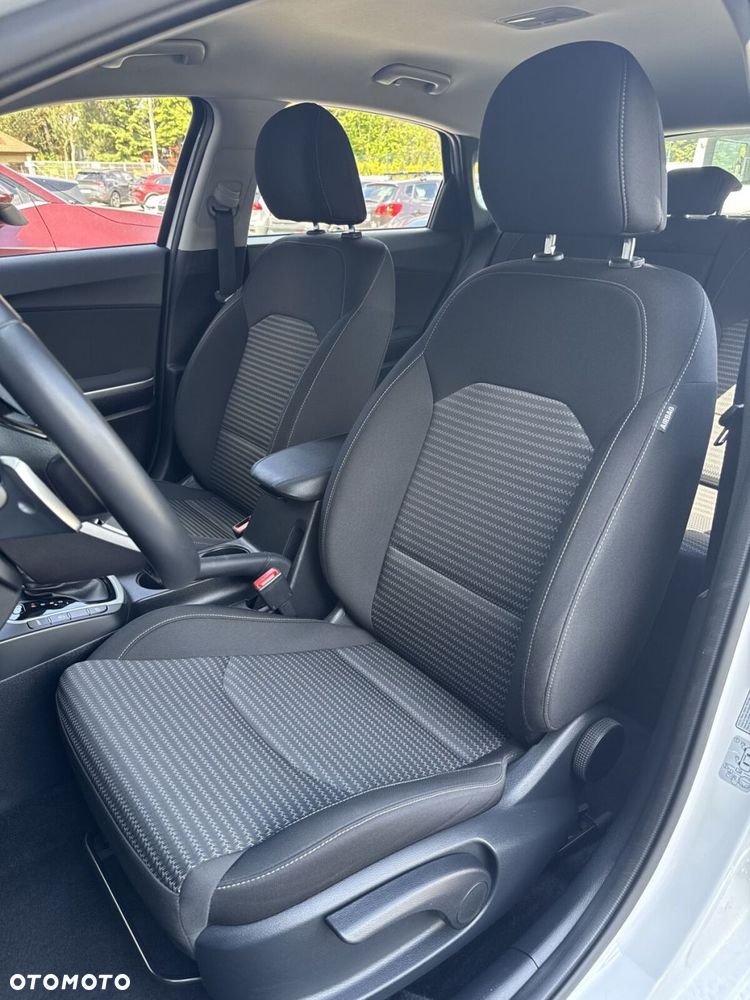 Kia Ceed 1.5 T-GDI M DCT - 15
