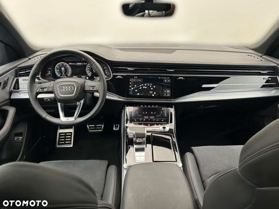 Audi Q8 - 8
