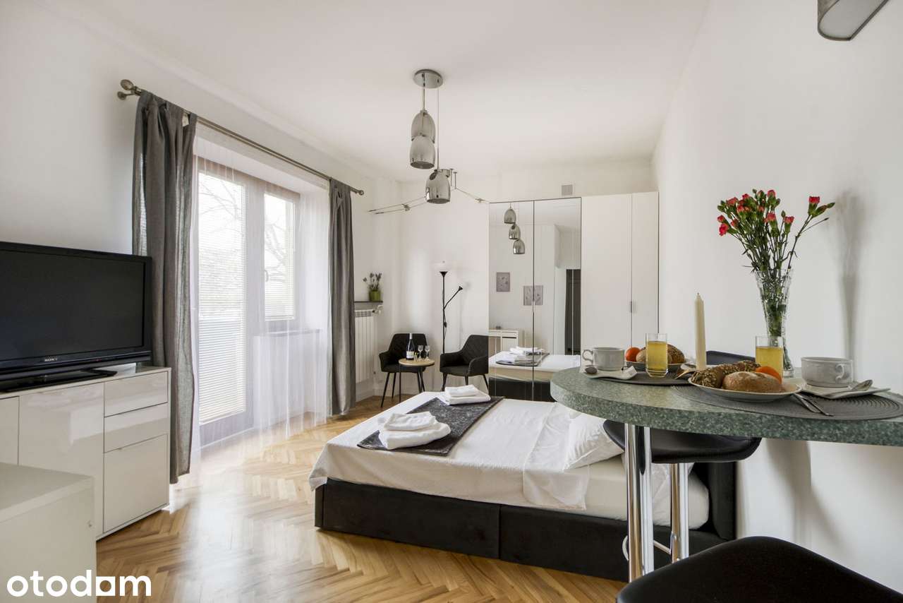 Kawalerka, Stare Miasto, Warszawa, 27,5 m² z balkonem i piwnicą