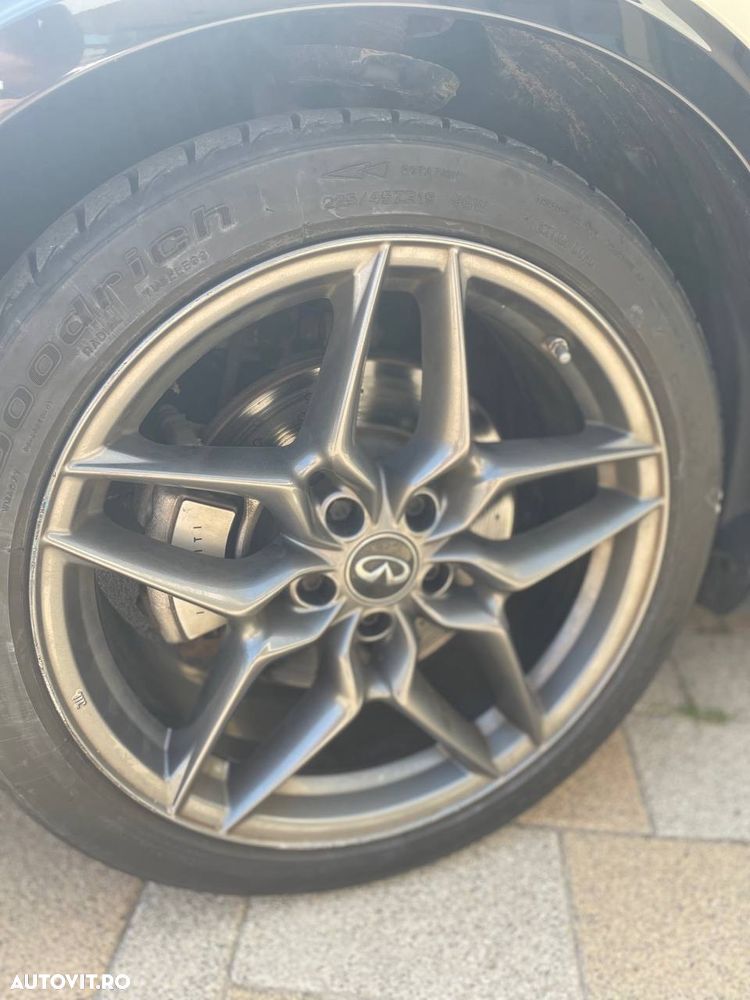 Infiniti QX30 2.0t DCT AWD Premium - 10