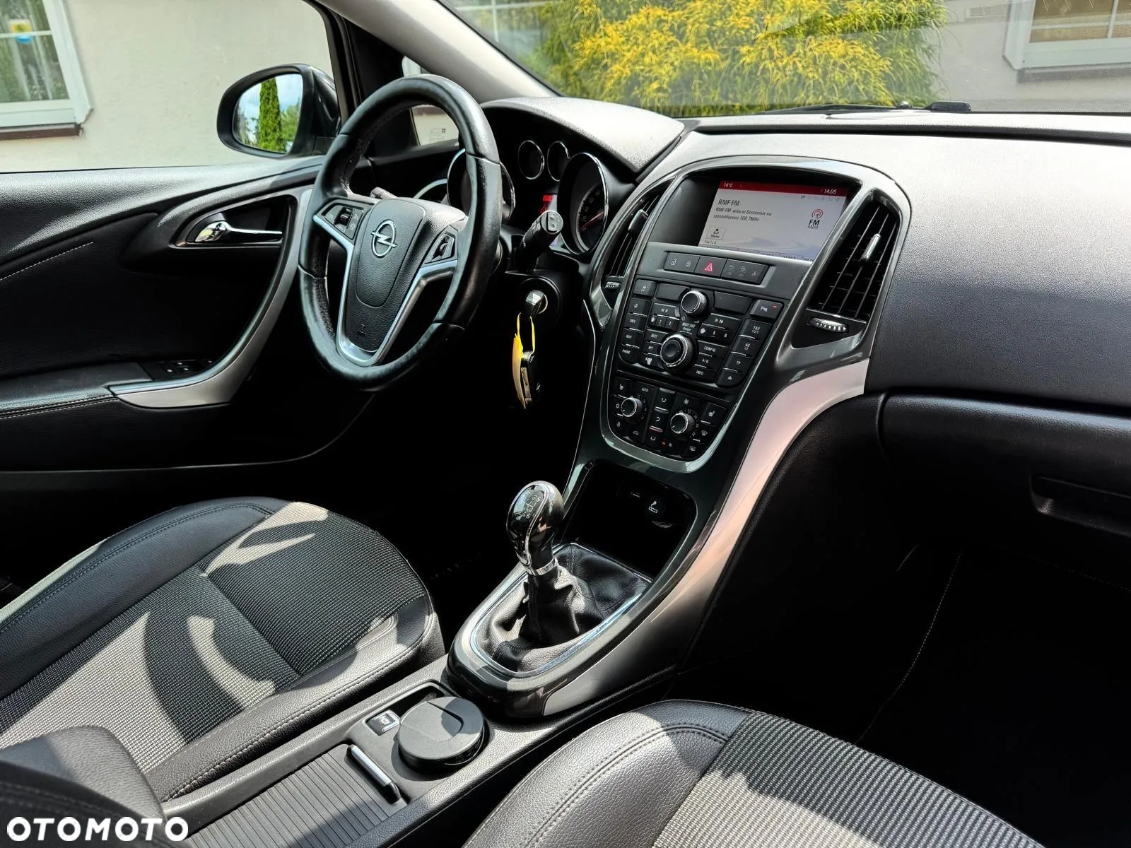 Opel Astra 1.4 Turbo Cosmo - 27