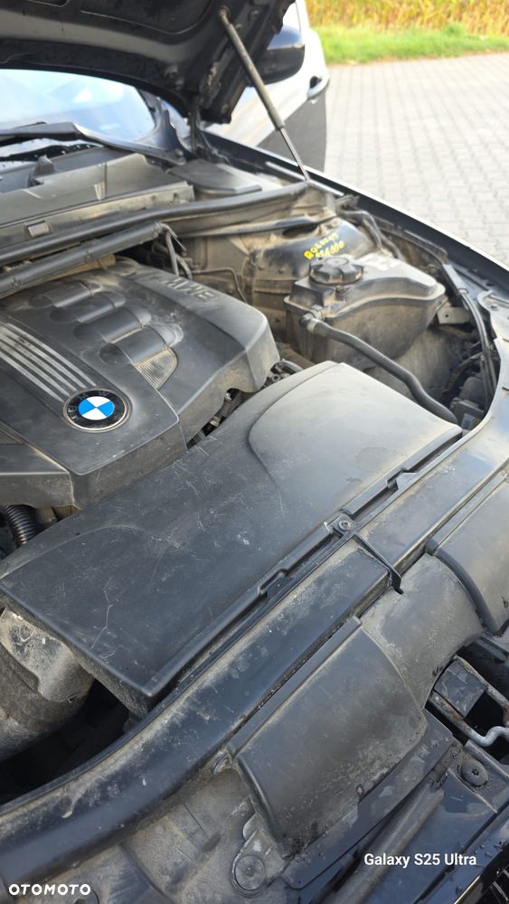 BMW Seria 3 318d - 16