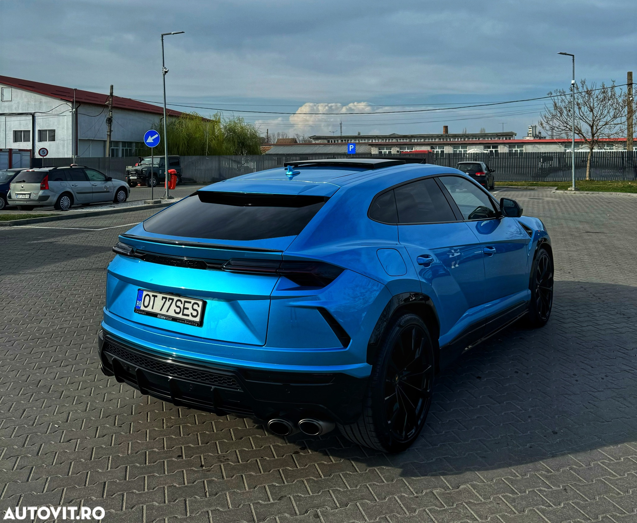 Lamborghini URUS Standard - 7