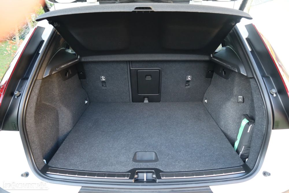 Volvo XC 40 1.5 T5 PHEV Inscription - 16