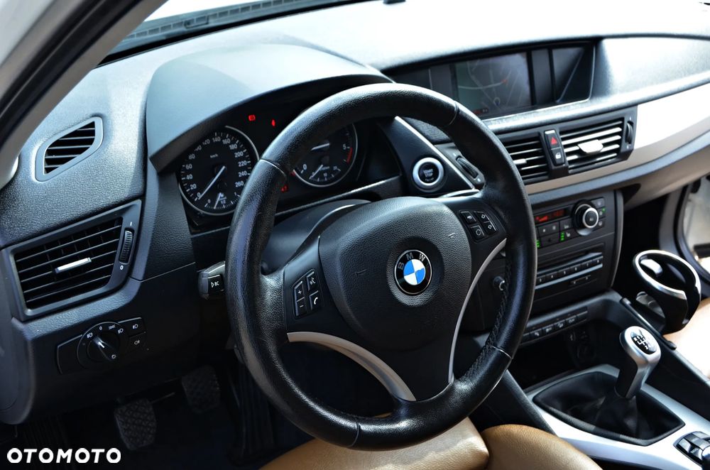 BMW X1 - 26