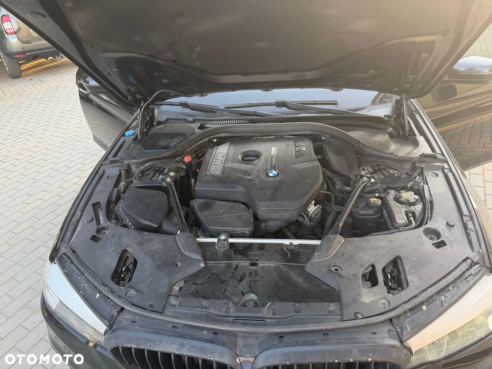 BMW Seria 5 530i xDrive M Sport Edition - 12