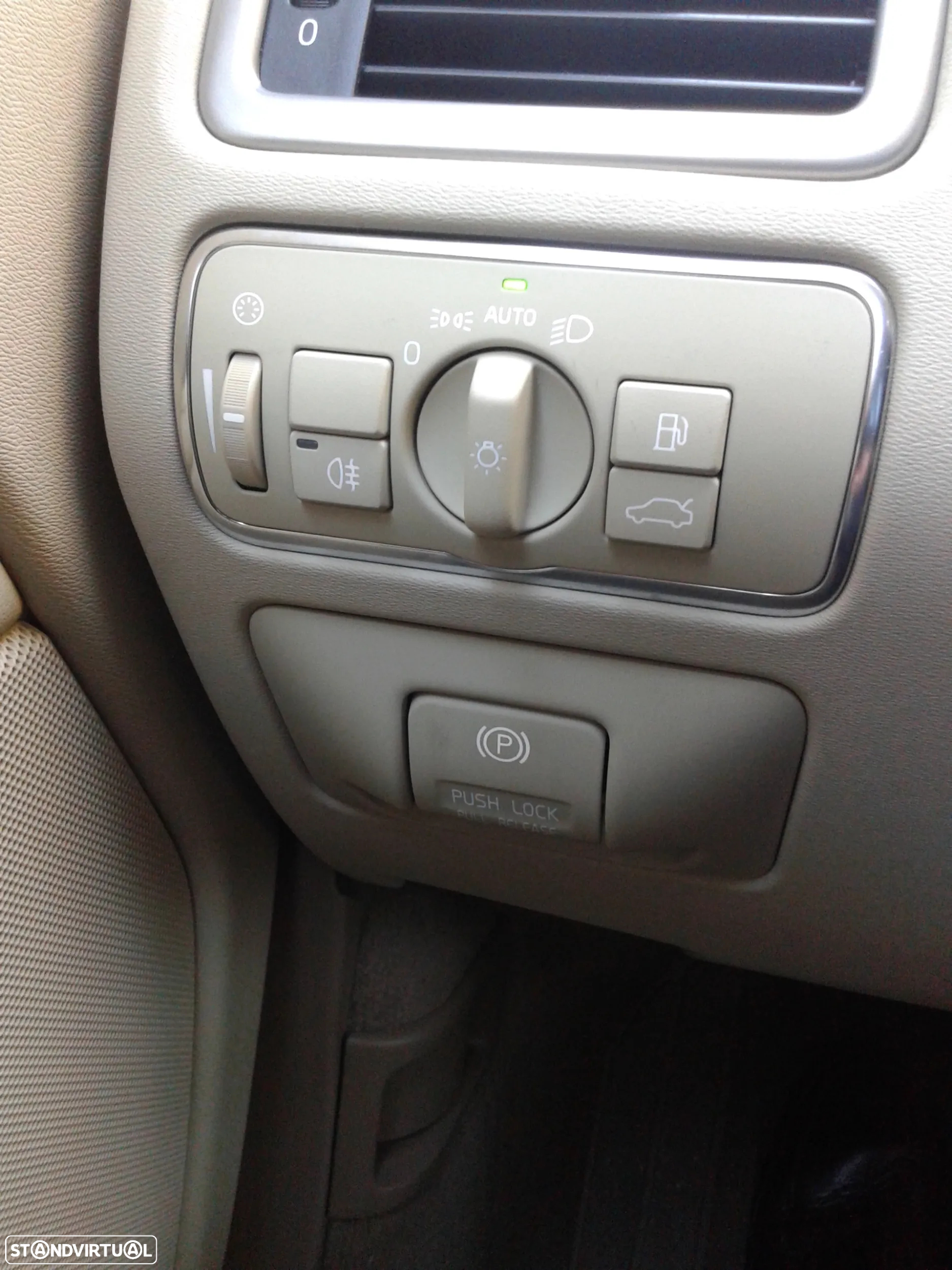 Volvo V70 1.6 D2 Drive Momentum Powershift Start/Stop - 8