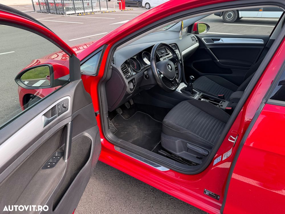 Volkswagen Golf - 9