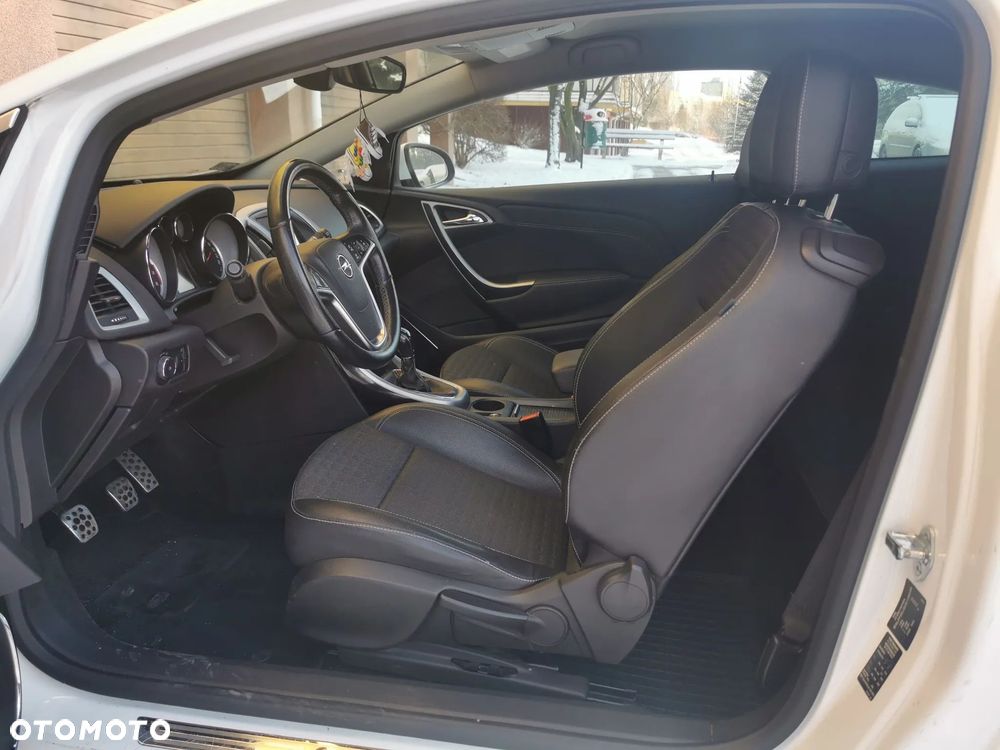 Opel Astra 1.6 Turbo Edition - 10