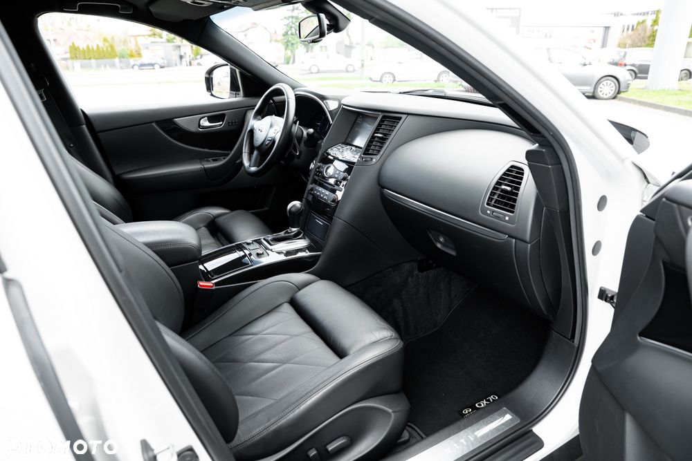 Infiniti QX70 3.0d S - 22