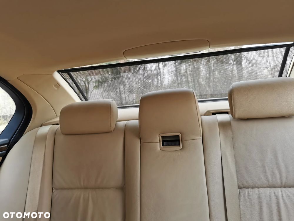 BMW Seria 5 523i Edition Exclusive - 15