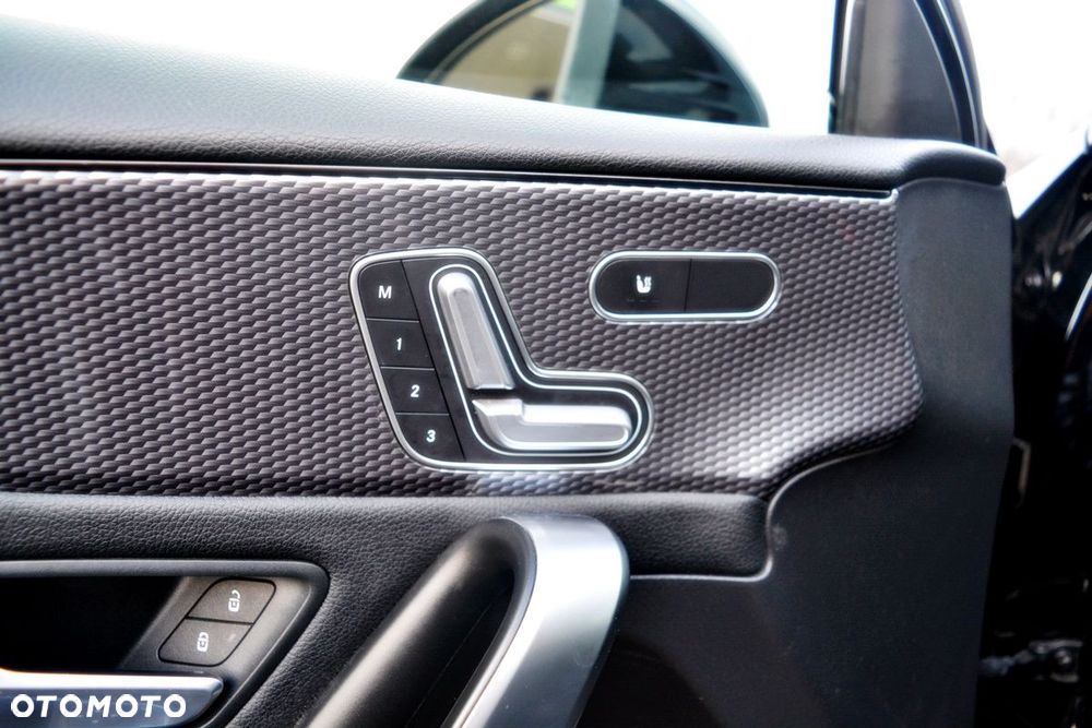 Mercedes-Benz Klasa A 250 e 8G-DCT Edition 2021 - 6