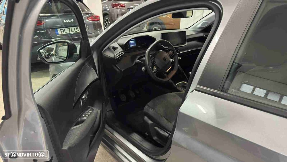 Peugeot 208 1.2 PureTech Style - 8