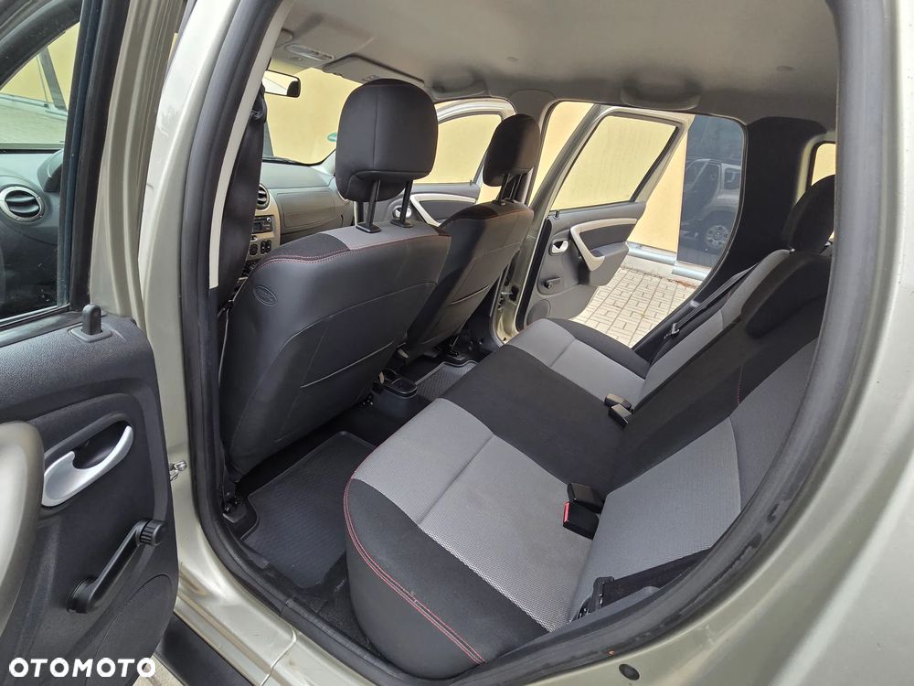 Dacia Duster 1.5 dCi Laureate - 24