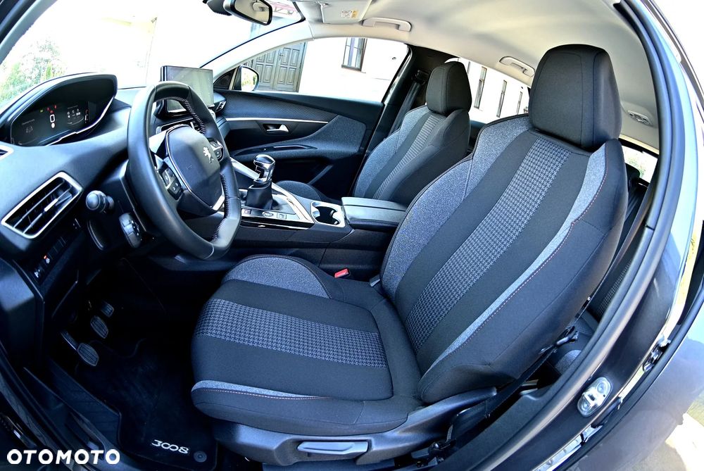 Peugeot 3008 BlueHDi 130 Stop & Start Allure Business-Paket - 18