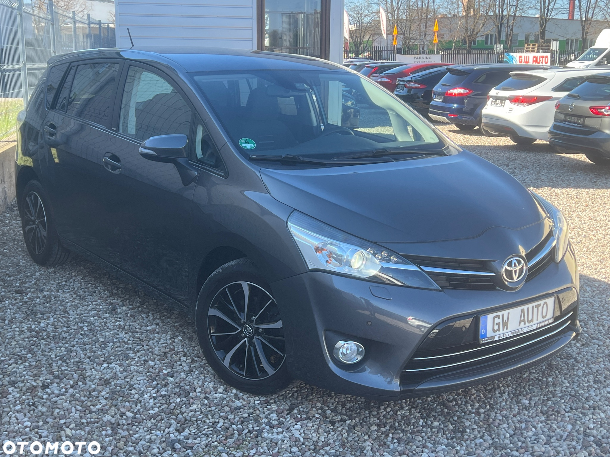 Toyota Verso - 3